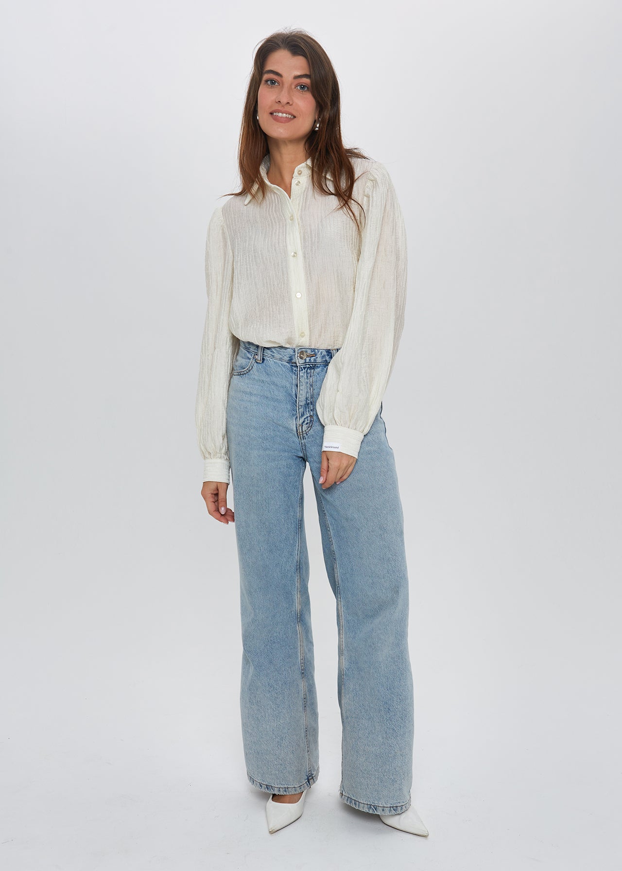 IŠSKIRTINIAI - PIENO BALTUMO MARŠKINIAI