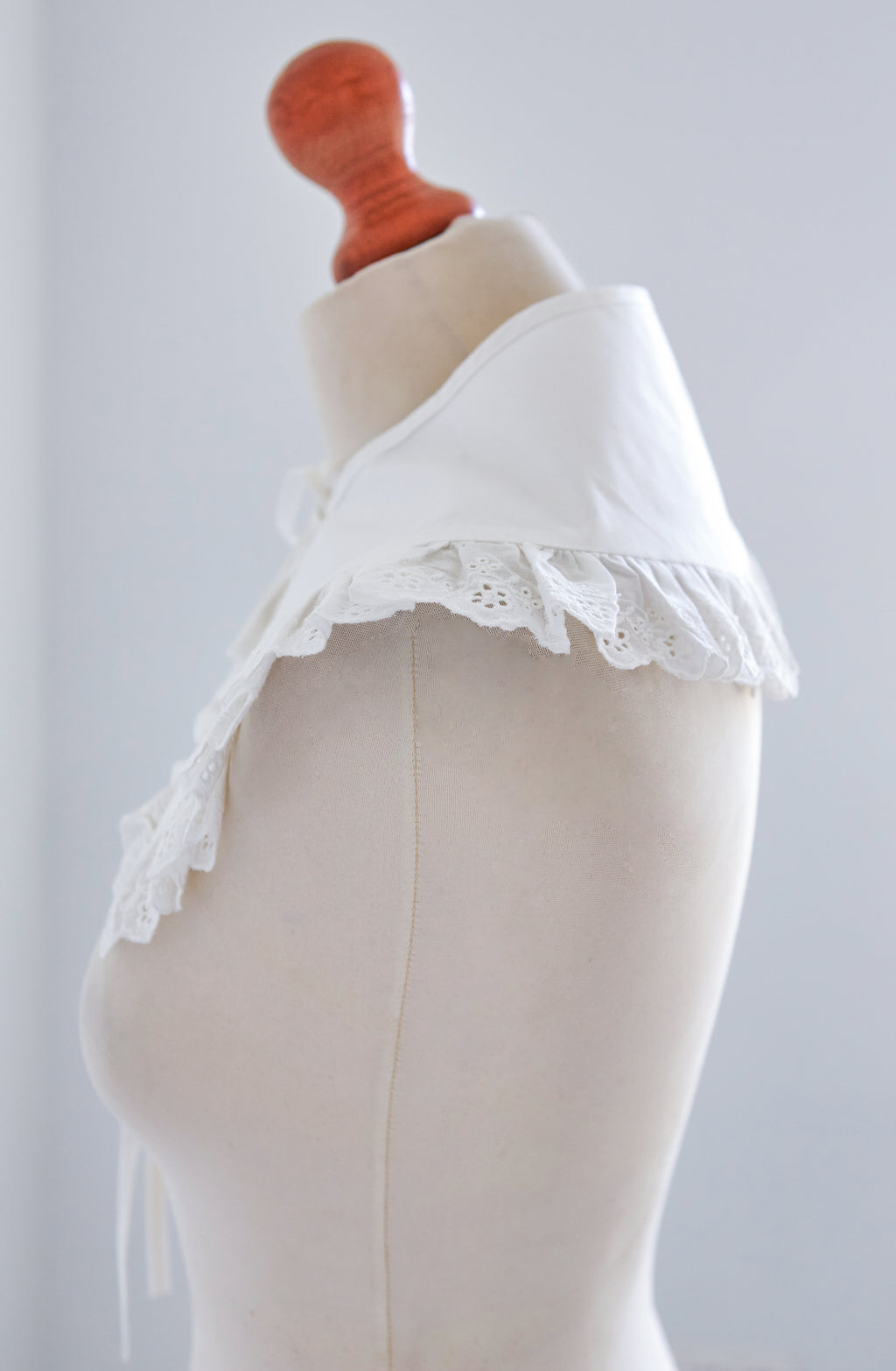 MEDVILNINĖ APYKAKLĖ