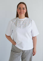 "GĖLIŲ JŪRA", BALTI MARŠKINĖLIAI