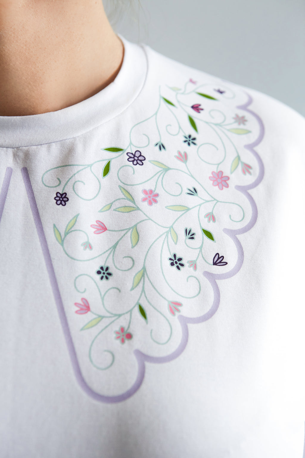 "GĖLĖTA", BALTI MARŠKINĖLIAI