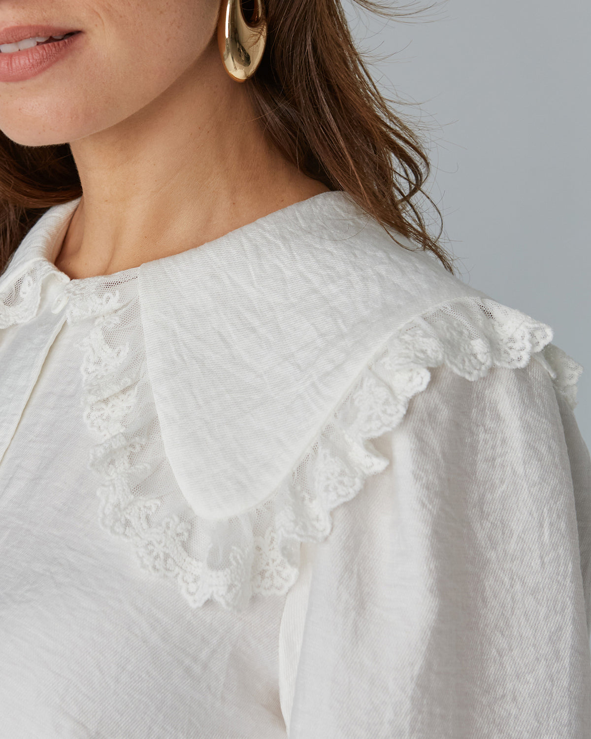 Romantic Cream Blouse with Pink Collar