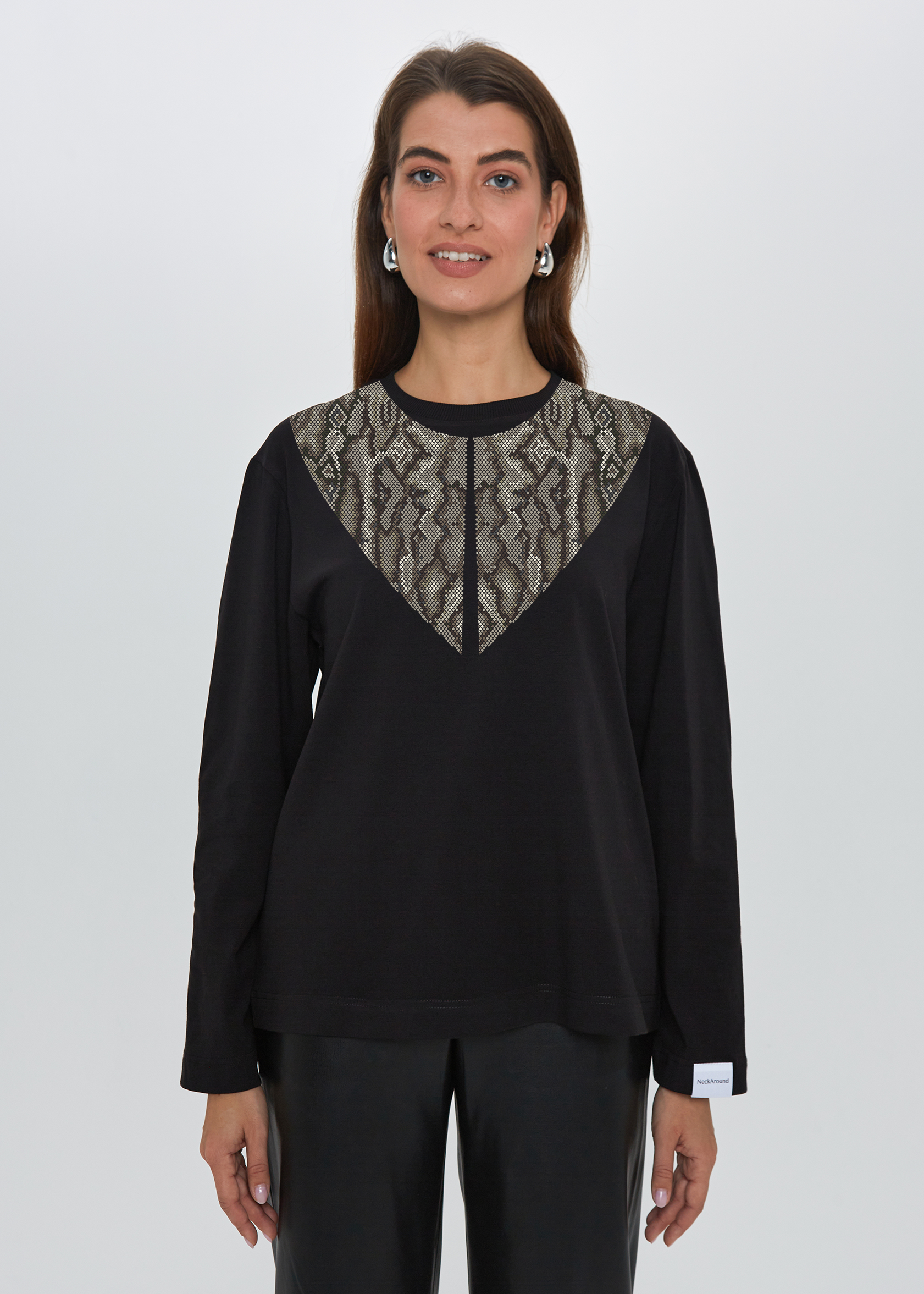 "GYVATĖ", MARŠKINĖLIAI ILGOMIS RANKOVĖMIS