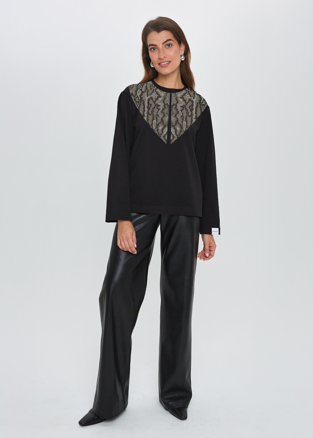 "GYVATĖ", MARŠKINĖLIAI ILGOMIS RANKOVĖMIS