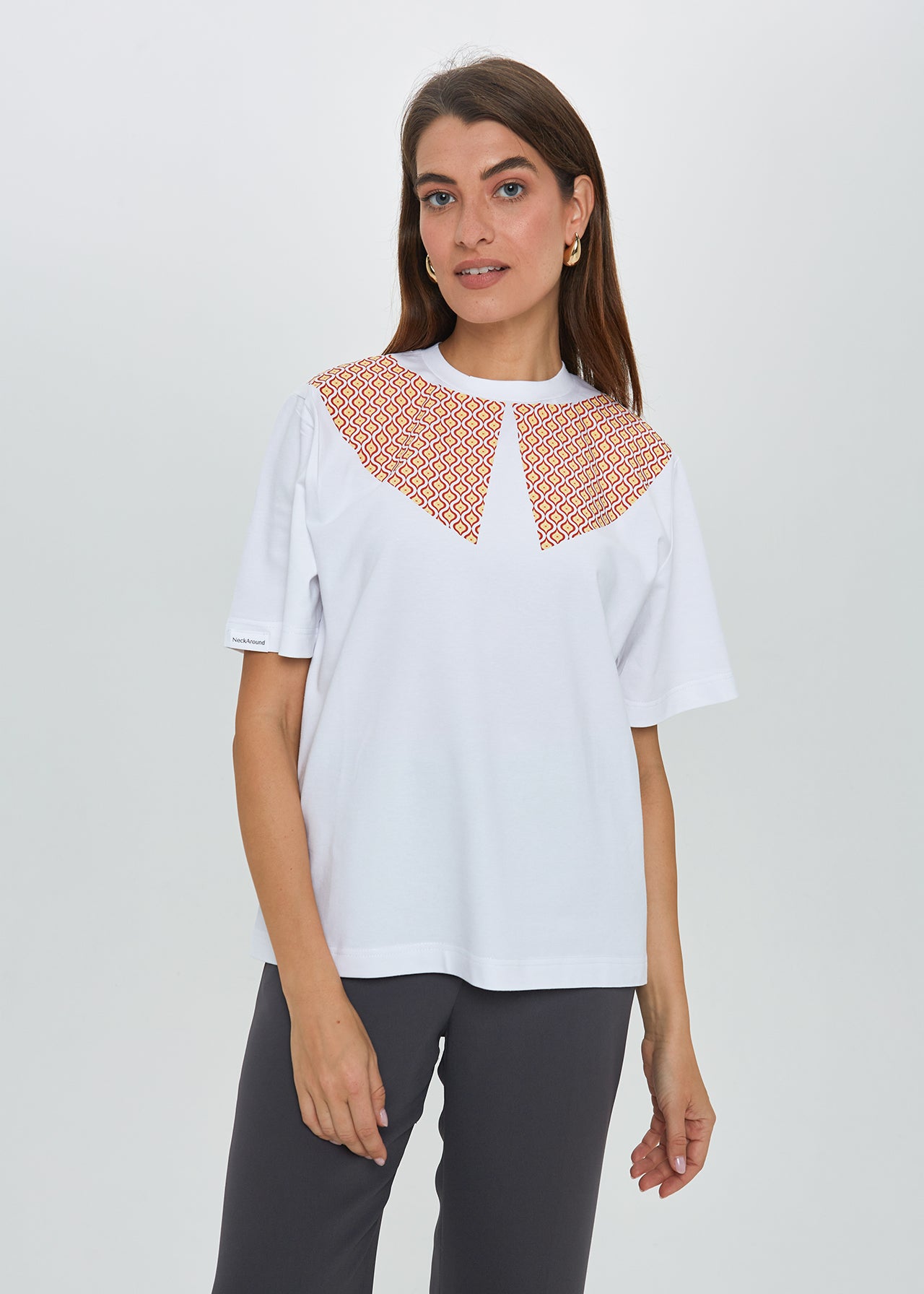 "70-ŲJŲ STILIUS 2", BALTI MARŠKINĖLIAI