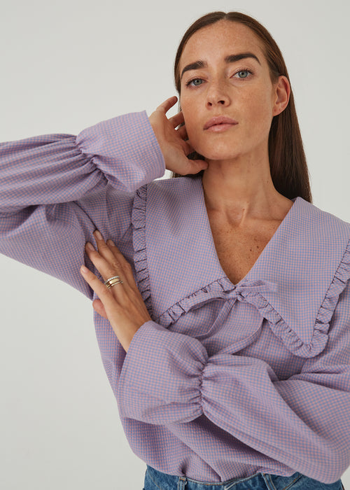 WOMEN'S ROMANTIC BLOUSE WITH COLLAR