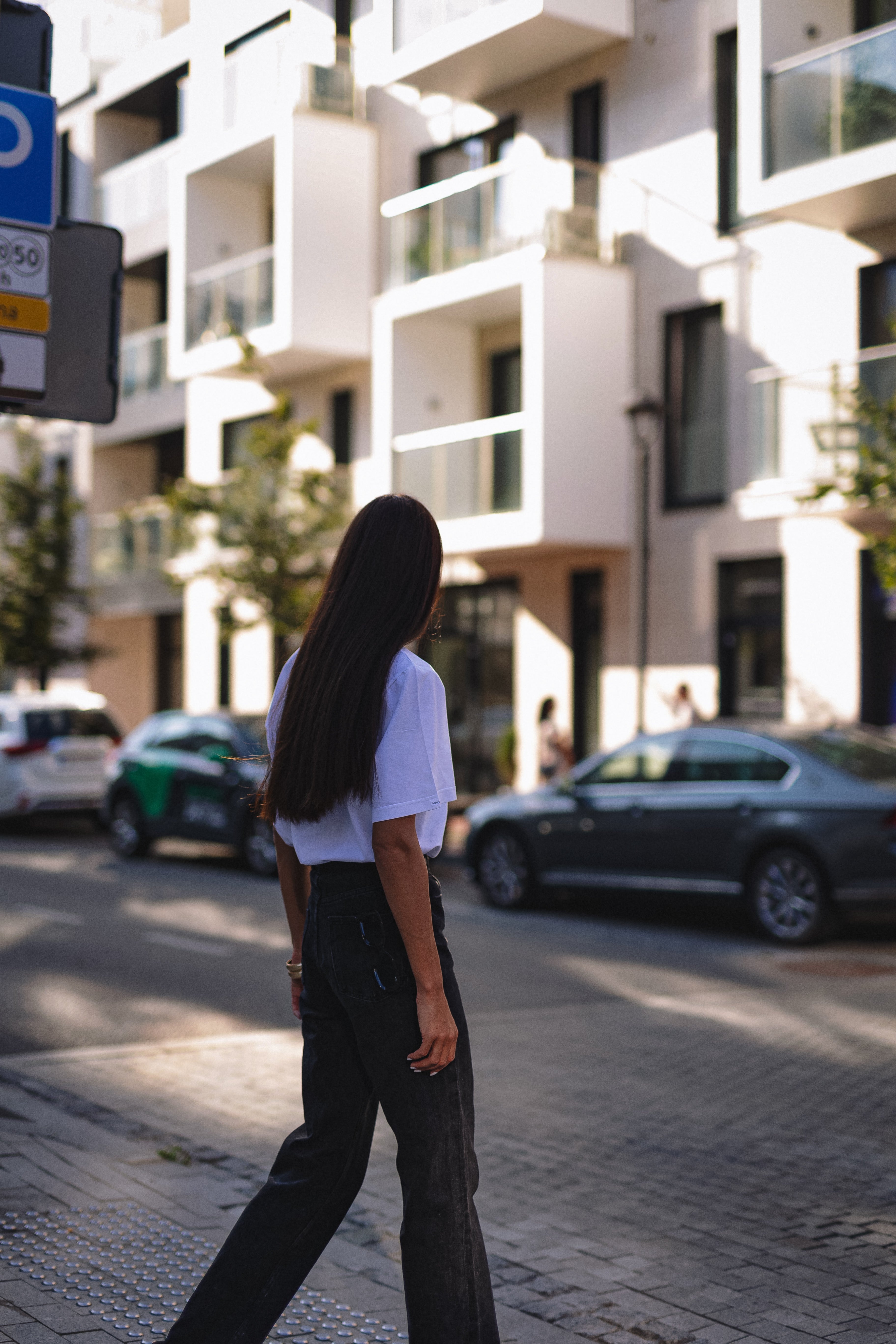 "TRYS KASPINAI", BALTI MARŠKINĖLIAI