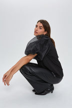 "PŪSTOS RANKOVĖS", JUODI MARŠKINĖLIAI