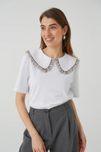 "VINTAGE" WHITE WOMEN'S T-SHIRT WITH A FLORAL COLLAR