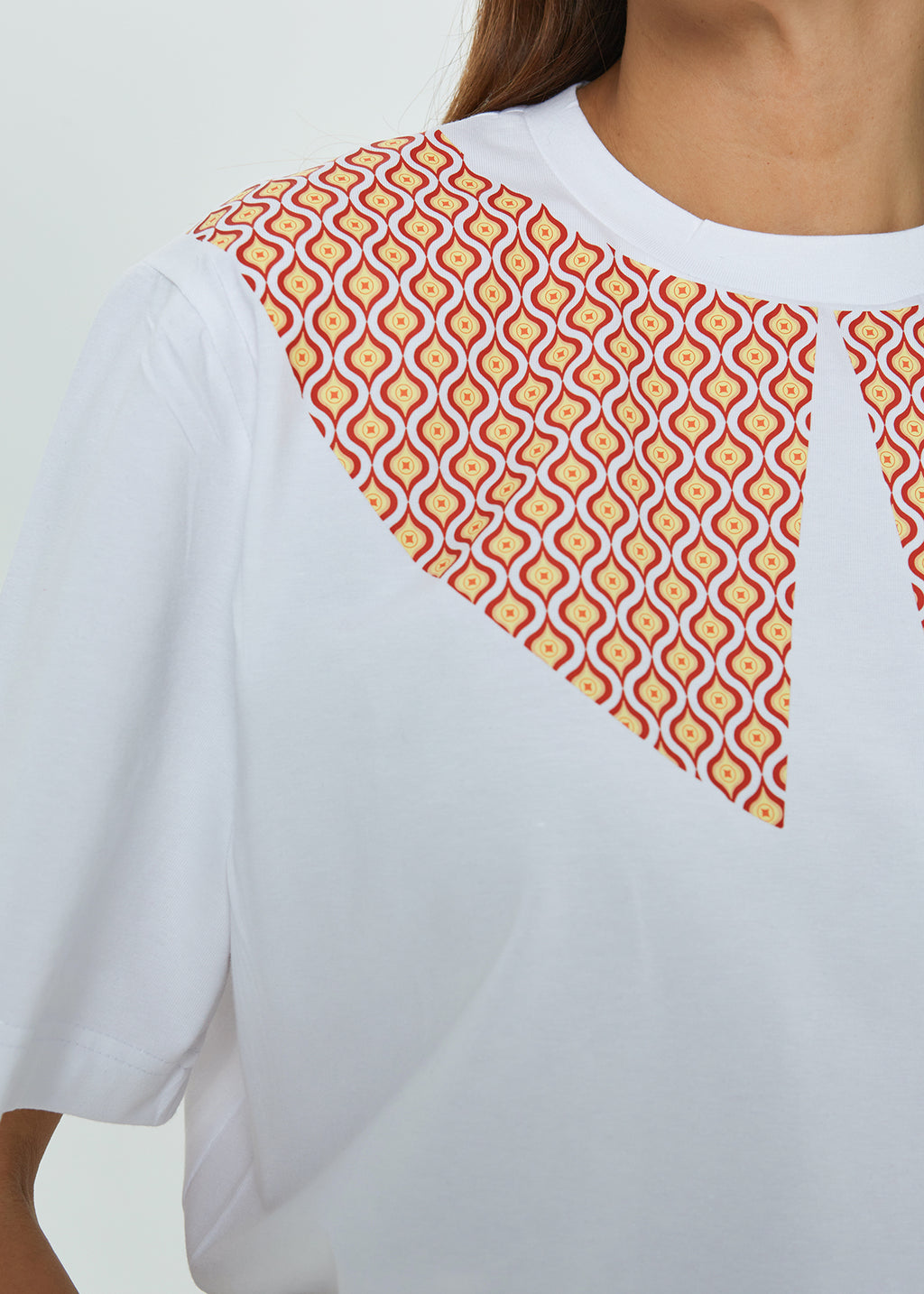 "70-ŲJŲ STILIUS 2", BALTI MARŠKINĖLIAI