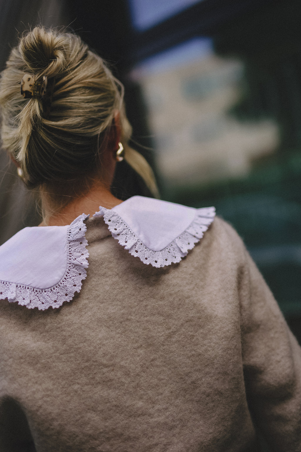 "VINTAŽINIAI", BALTI MARŠKINĖLIAI SU APYKAKLE