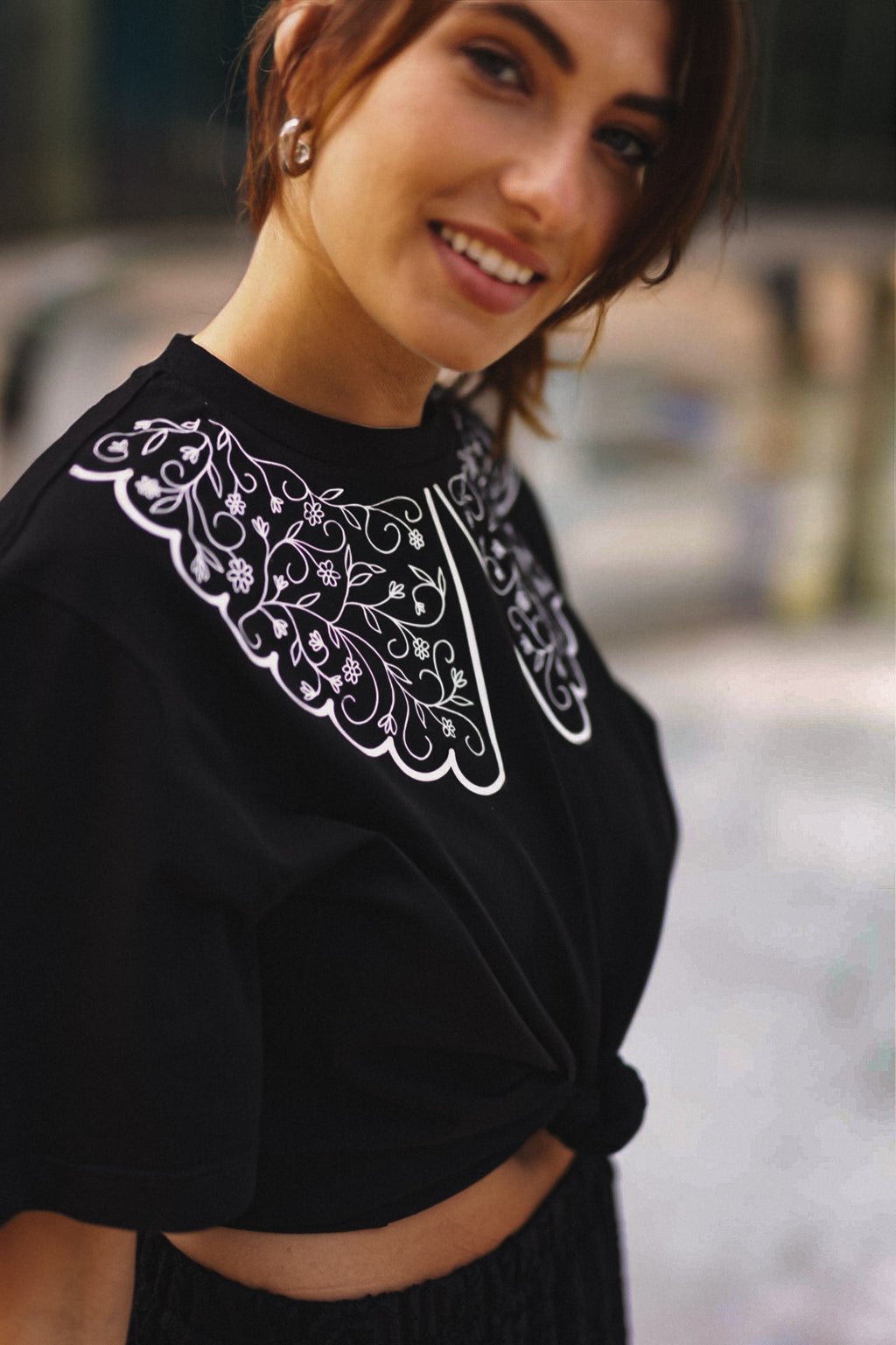 "ETHNO GĖLĖS", JUODI MARŠKINĖLIAI