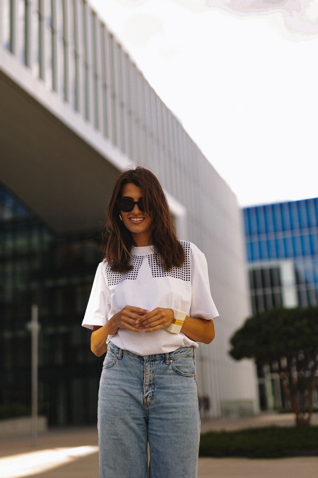 "KVADRATUKAI", BALTI MARŠKINĖLIAI