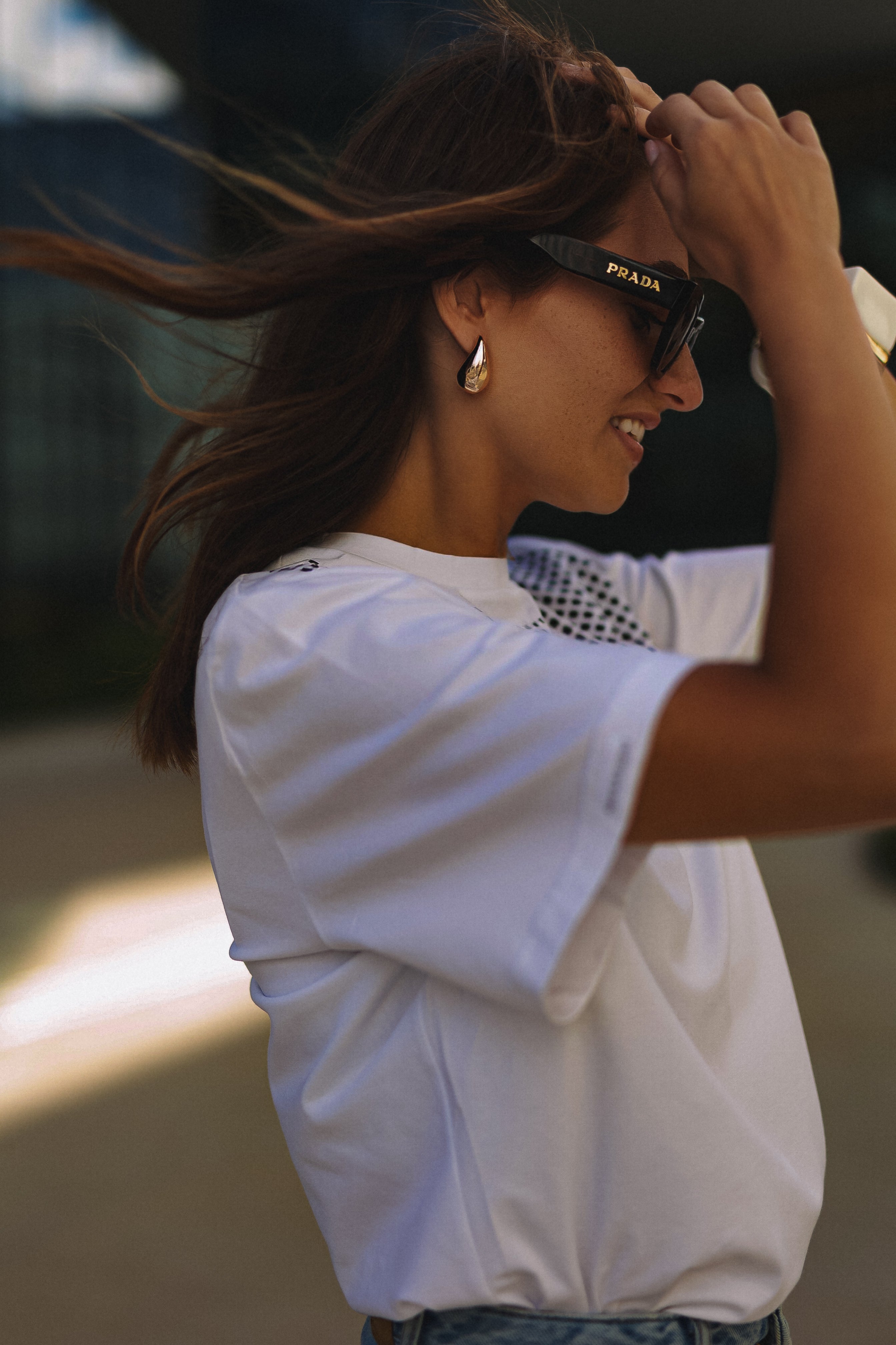 "KVADRATUKAI", BALTI MARŠKINĖLIAI