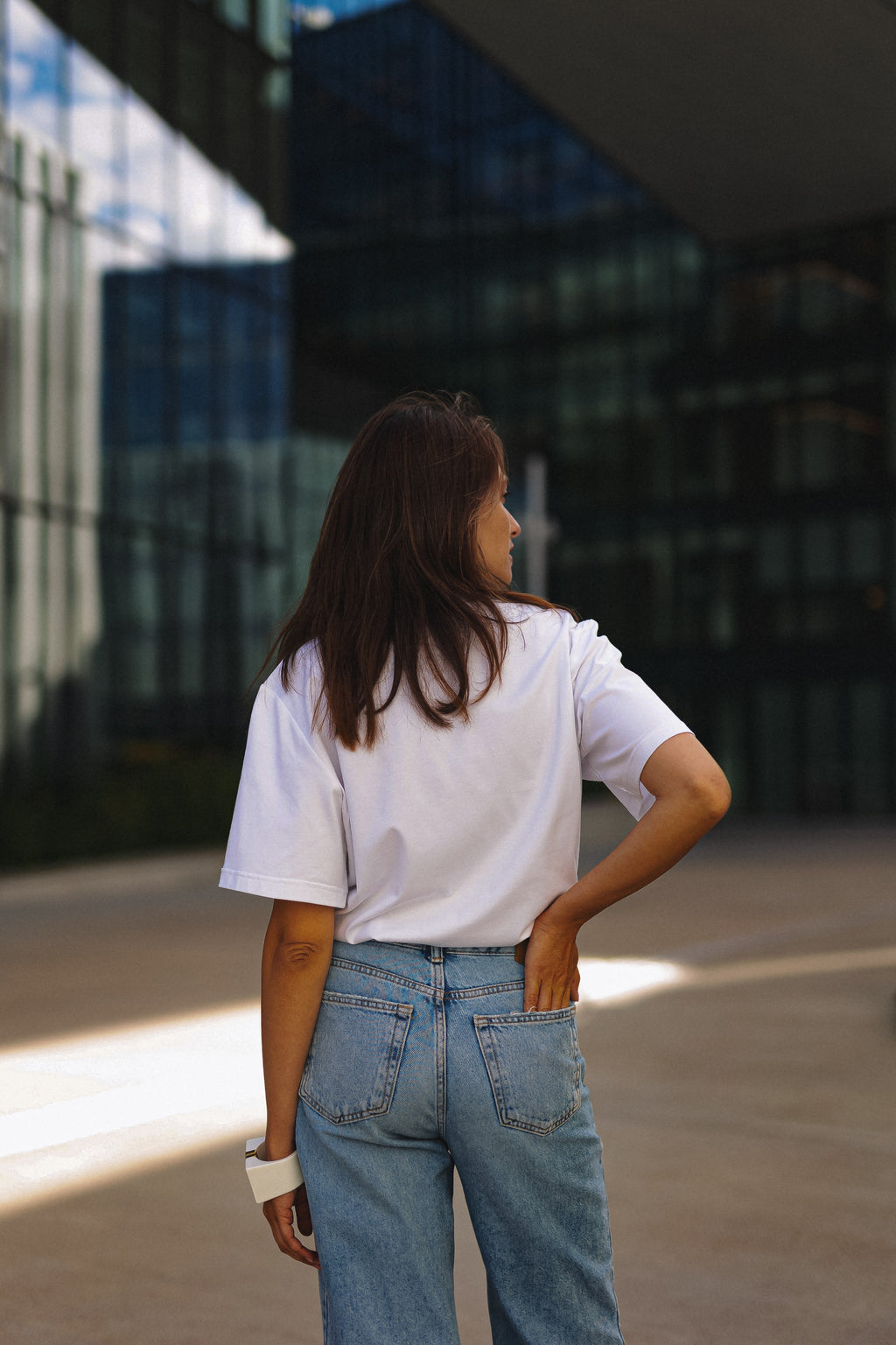 "KVADRATUKAI", BALTI MARŠKINĖLIAI