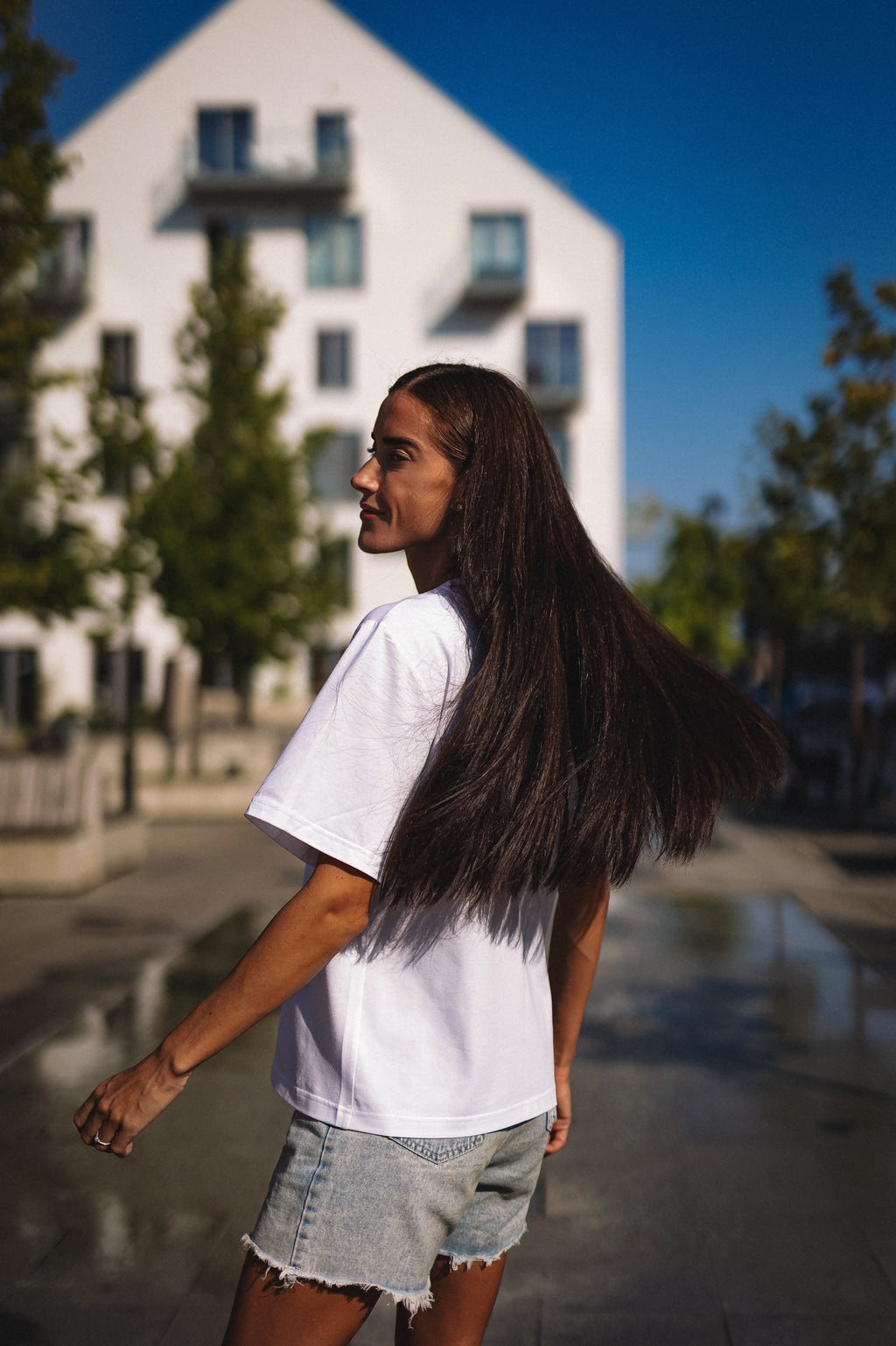 "KIŠENĖS", BALTI MARŠKINĖLIAI