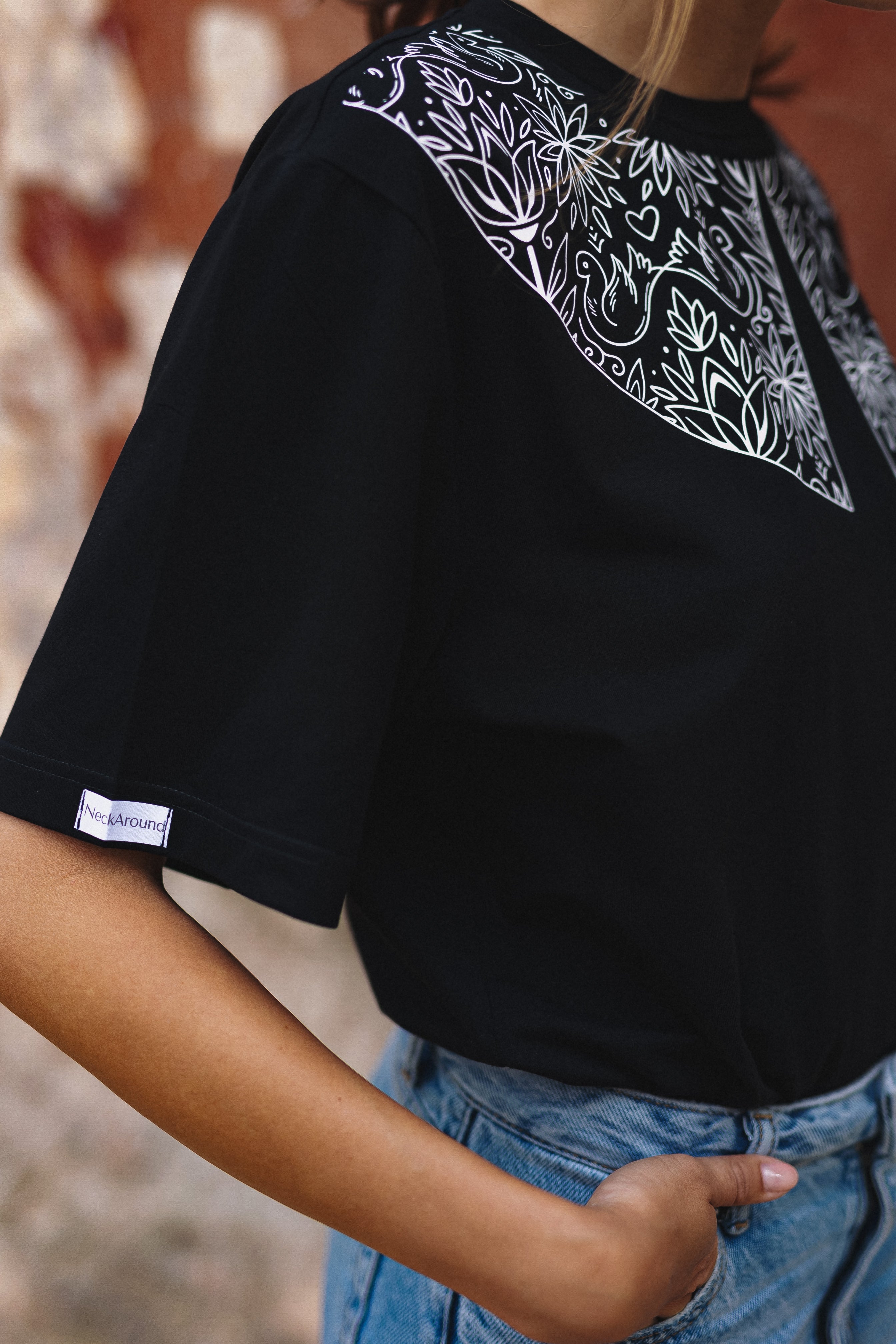 "ETHNO PAUKŠTELIAI", JUODI MARŠKINĖLIAI