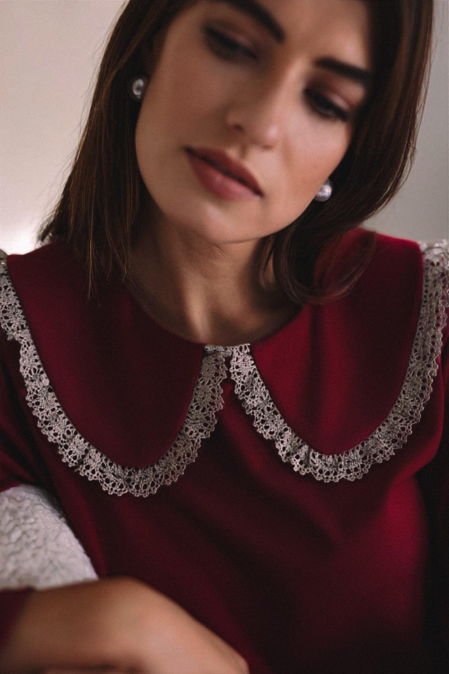 LIMITED EDITION BURGUNDY Sleeved Vintage Lace Collar