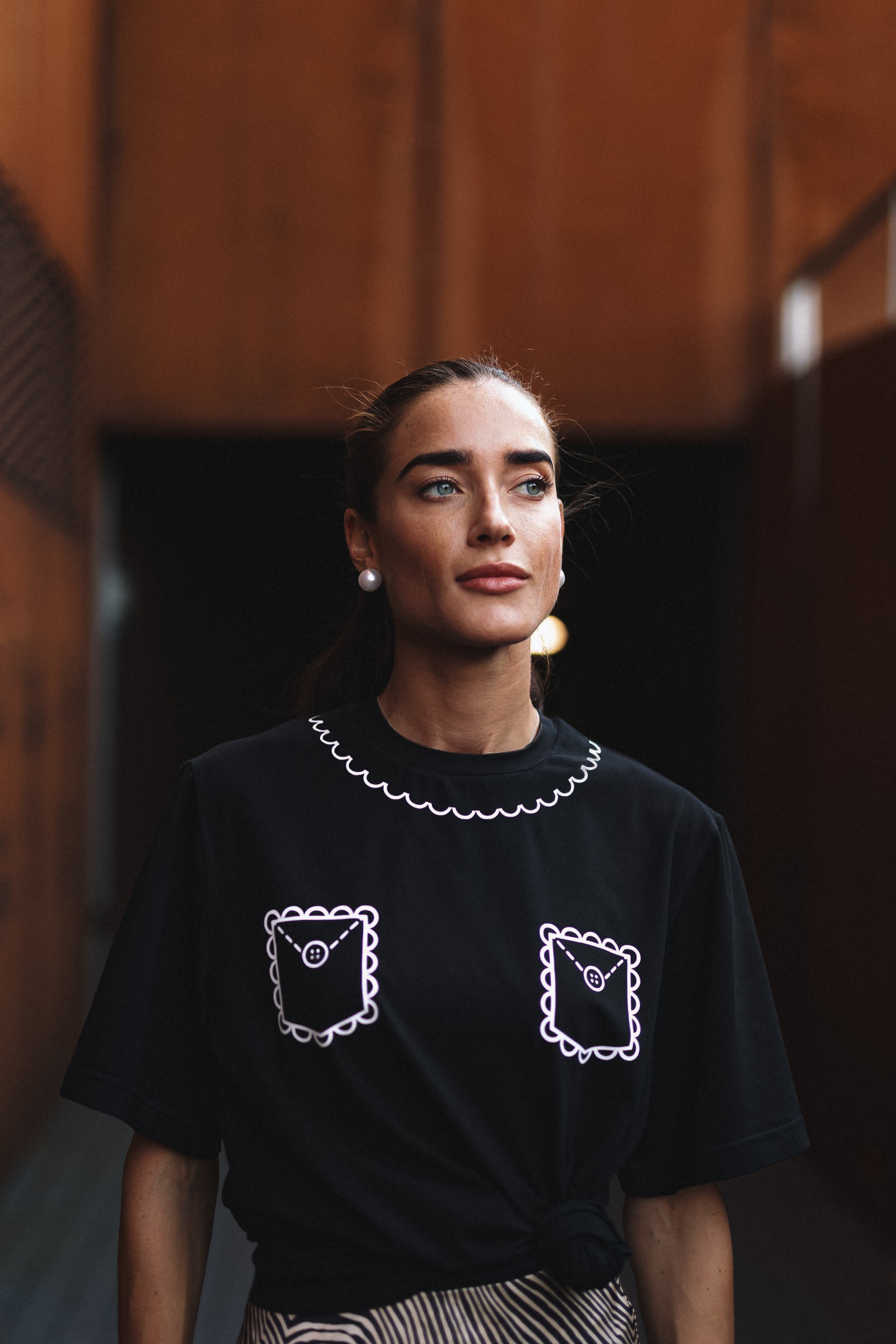 "KIŠENĖS", JUODI MARŠKINĖLIAI