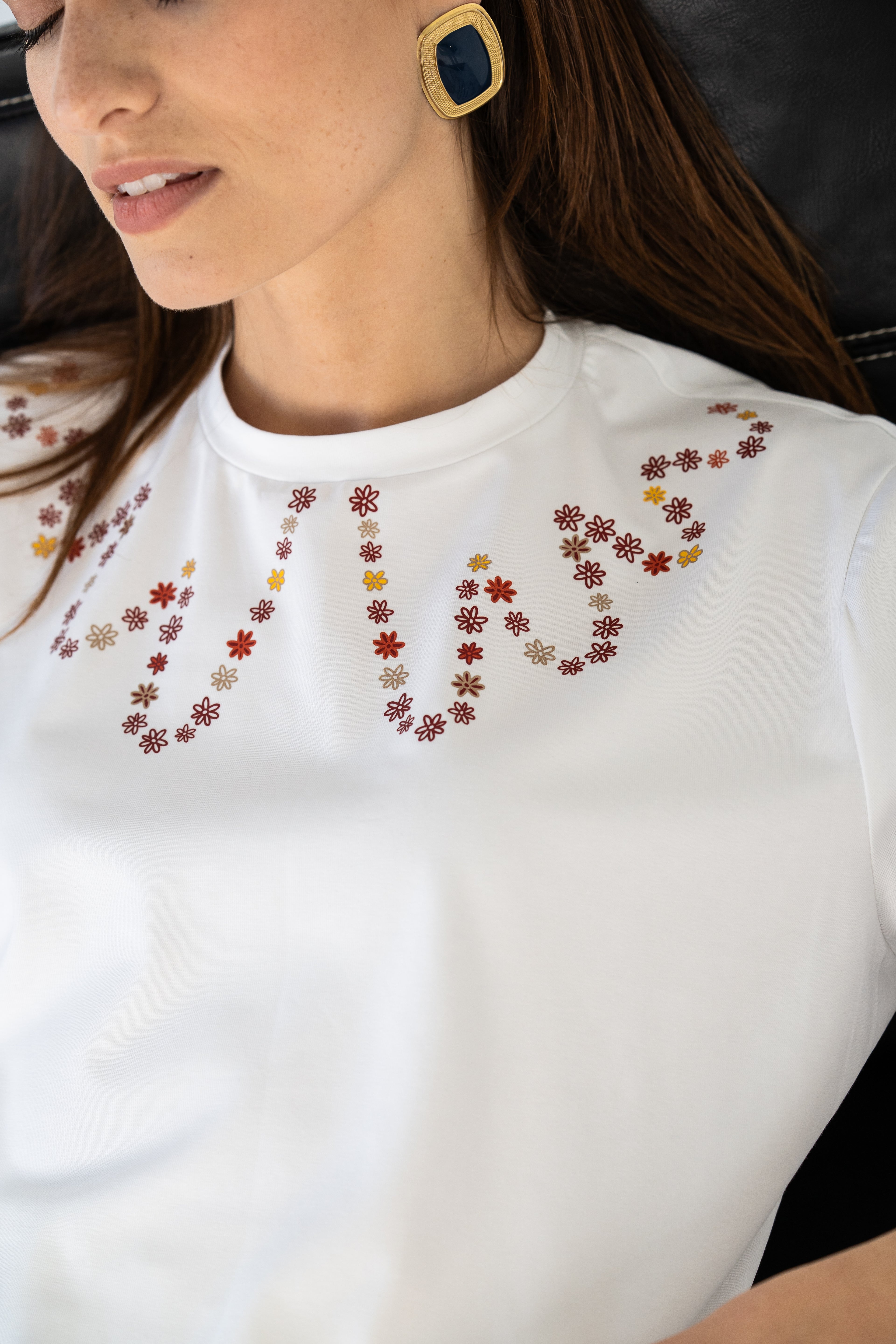 "MINIMALISTĖ", BALTI MARŠKINĖLIAI