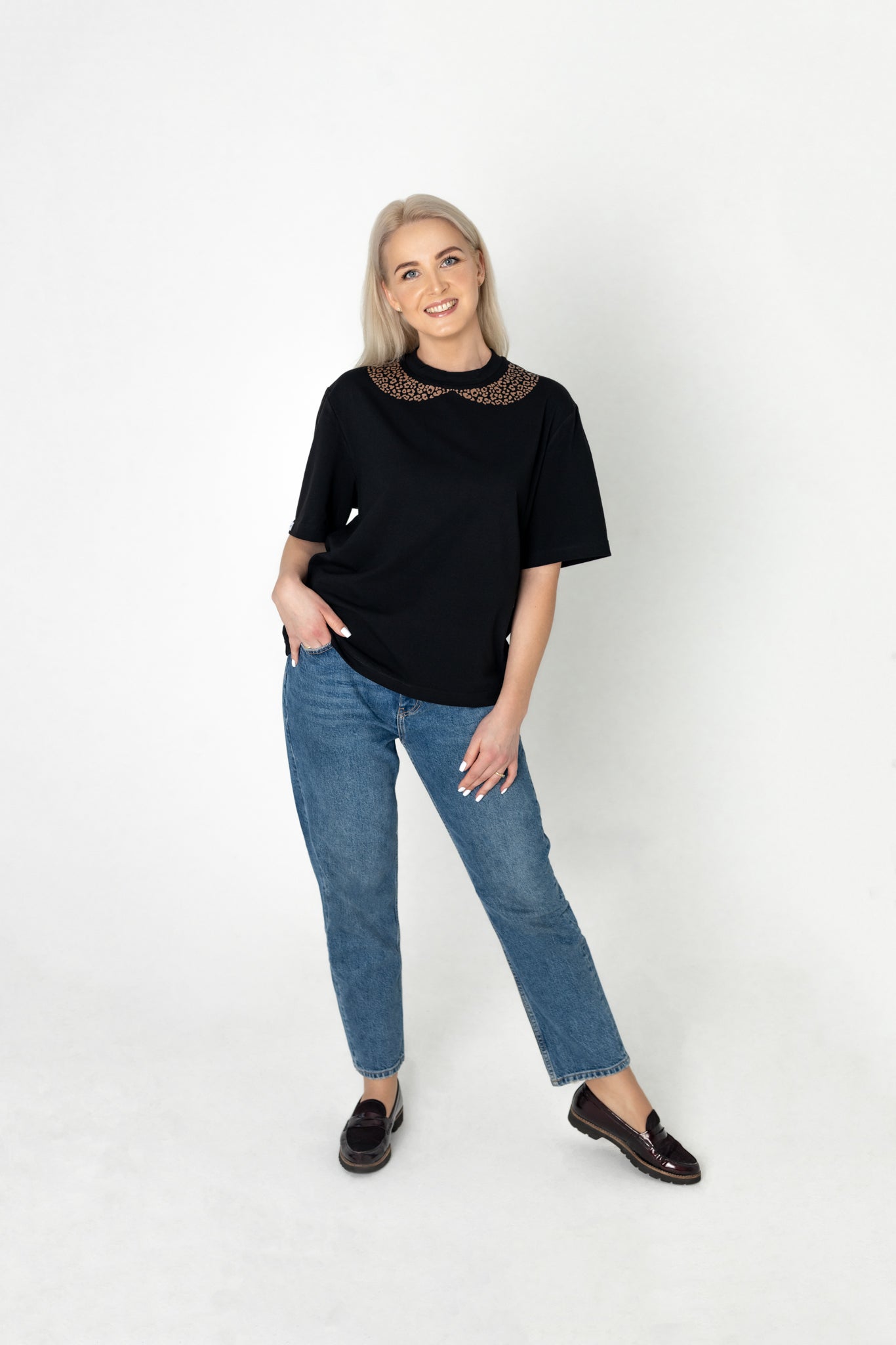 "TIGRAS", JUODI MARŠKINĖLIAI