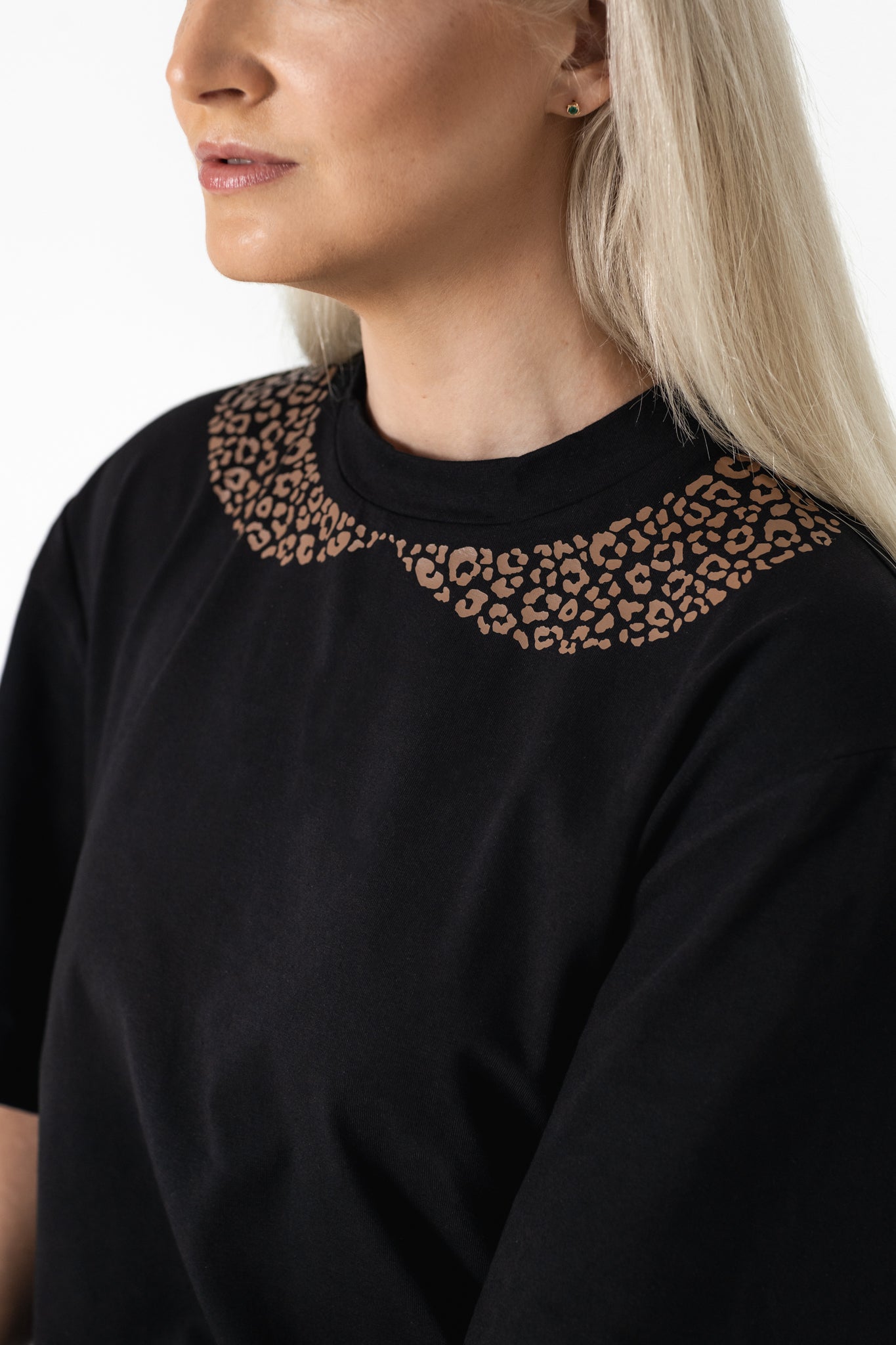 "TIGRAS", JUODI MARŠKINĖLIAI