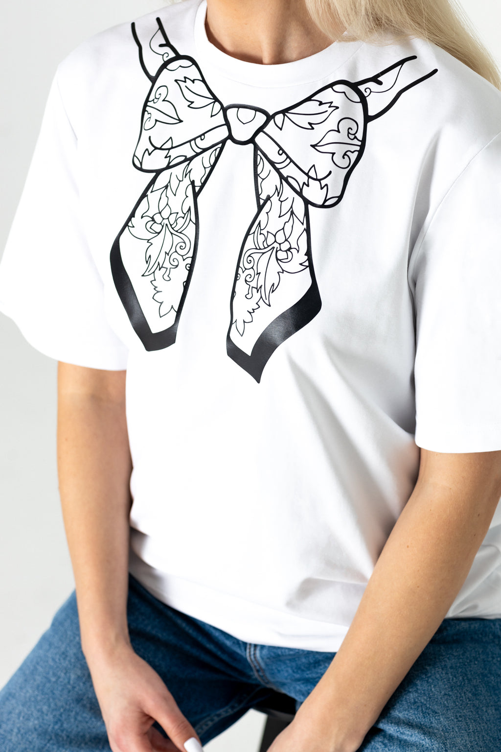 "KASPINAS", BALTI MARŠKINĖLIAI