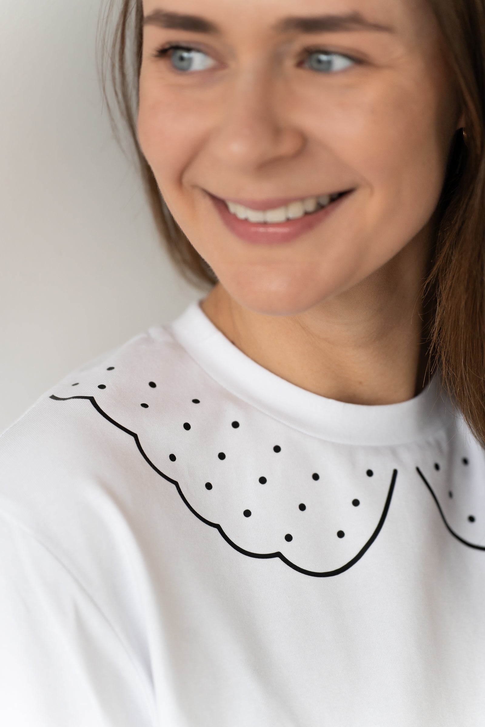 "MINI TAŠKELIAI", BALTI MARŠKINĖLIAI