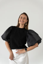 "PŪSTOS RANKOVĖS", JUODI MARŠKINĖLIAI