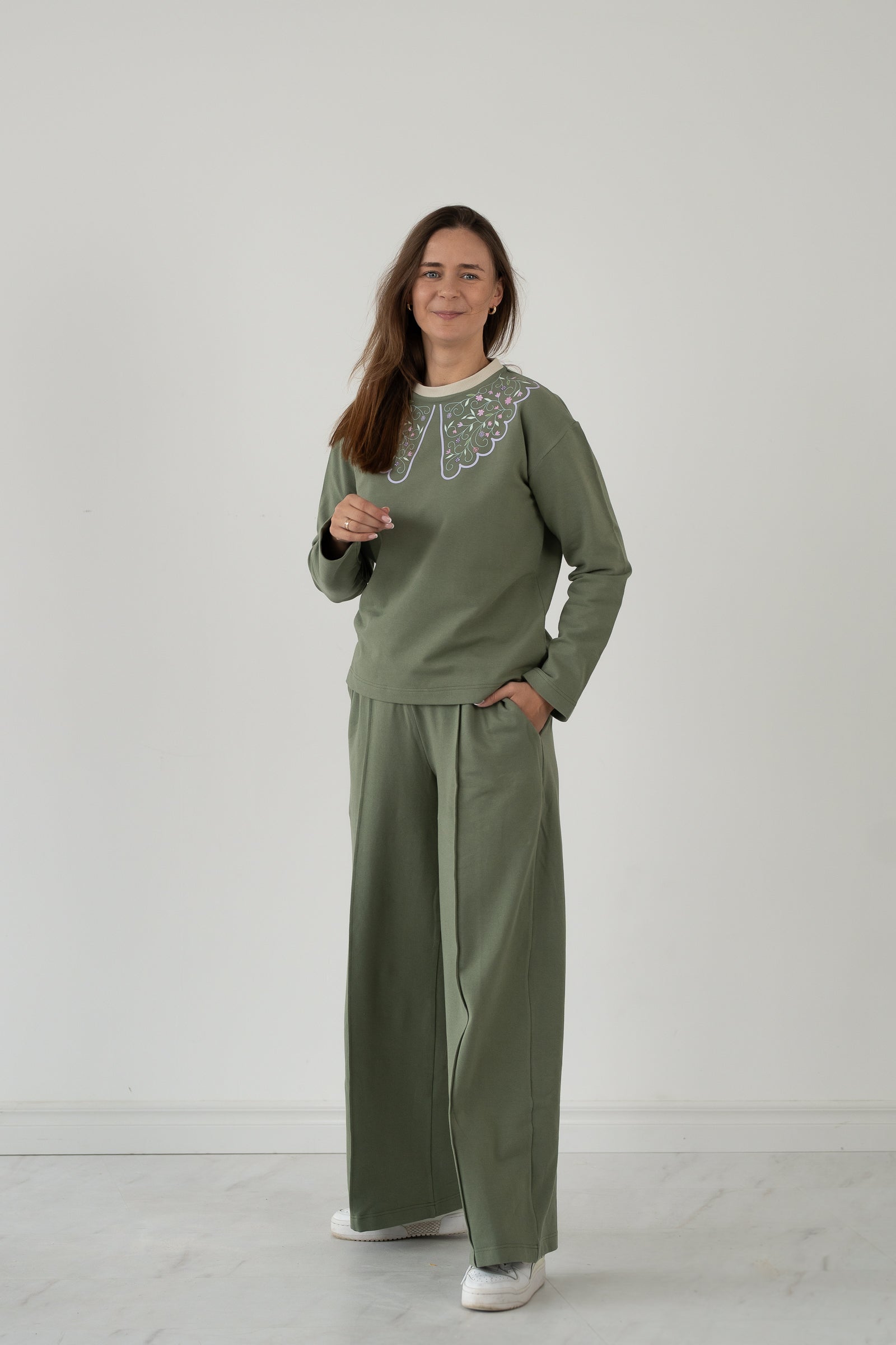 LAISVALAIKIO KOSTIUMĖLIS