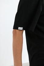 JUODI MARŠKINĖLIAI