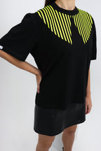 "ŠVIEČIANTYS BRŪKŠNELIAI", JUODI MARŠKINĖLIAI