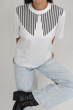 "JUODI BRŪKŠNELIAI", BALTI MARŠKINĖLIAI